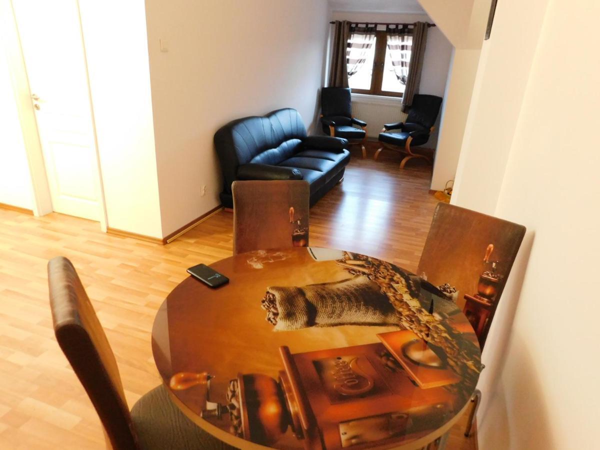 Diane'S Apartament Sibiu Ngoại thất bức ảnh