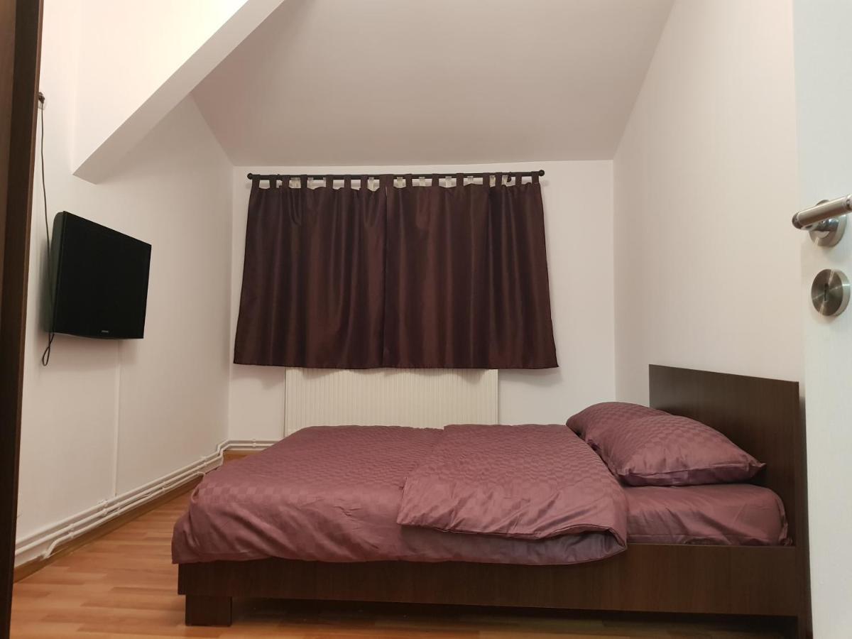 Diane'S Apartament Sibiu Ngoại thất bức ảnh