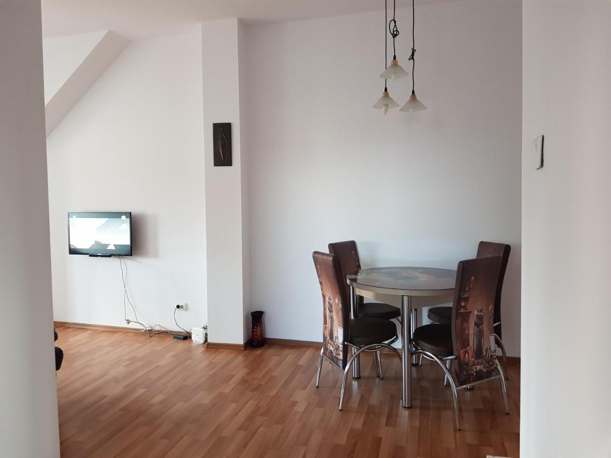 Diane'S Apartament Sibiu Ngoại thất bức ảnh